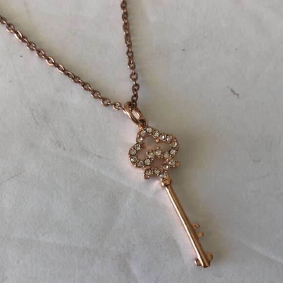 Rose Gold Plated Necklace w Key Charm Pendant  W Cubic Zirconia Stones - Picture 5 of 13